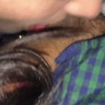 Орус кыз кыргыза сонун соруп берип жатат