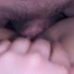 Жаш кызды сонун сигип жатат жигити