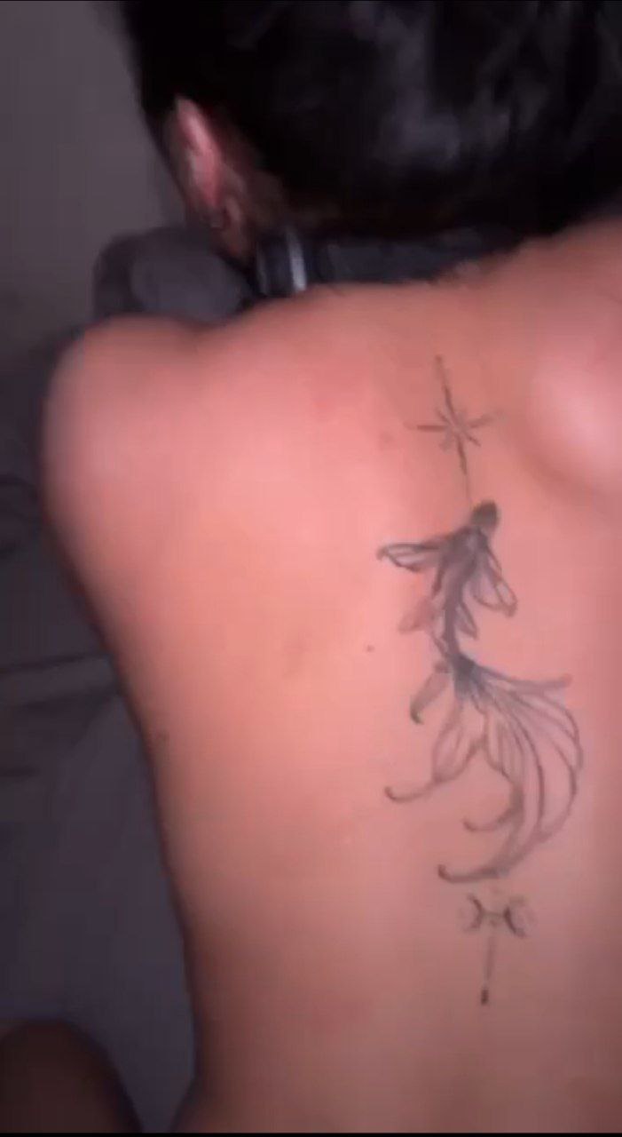 Бишкектик кызды жёстко айрып жатат